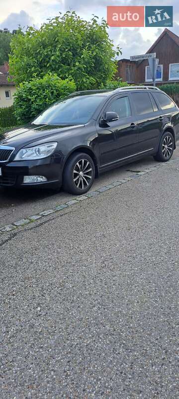Универсал Skoda Octavia 2012 в Виноградове
