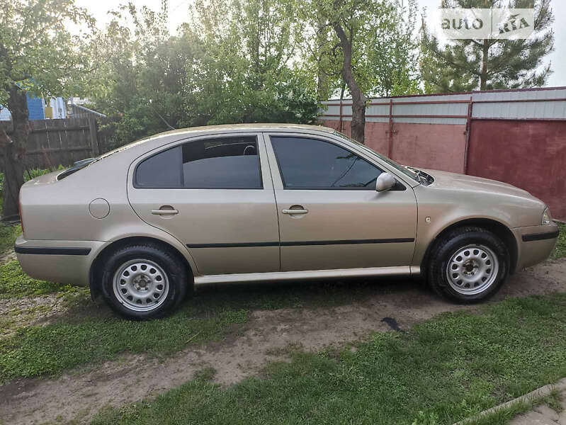 Лифтбек Skoda Octavia 2005 в Шишаки
