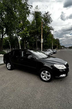 Ліфтбек Skoda Octavia 2009 в Дніпрі