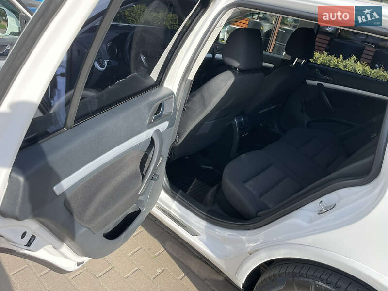 Универсал Skoda Octavia 2011 в Ужгороде