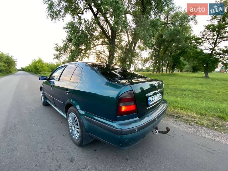Ліфтбек Skoda Octavia 1999 в Шостці