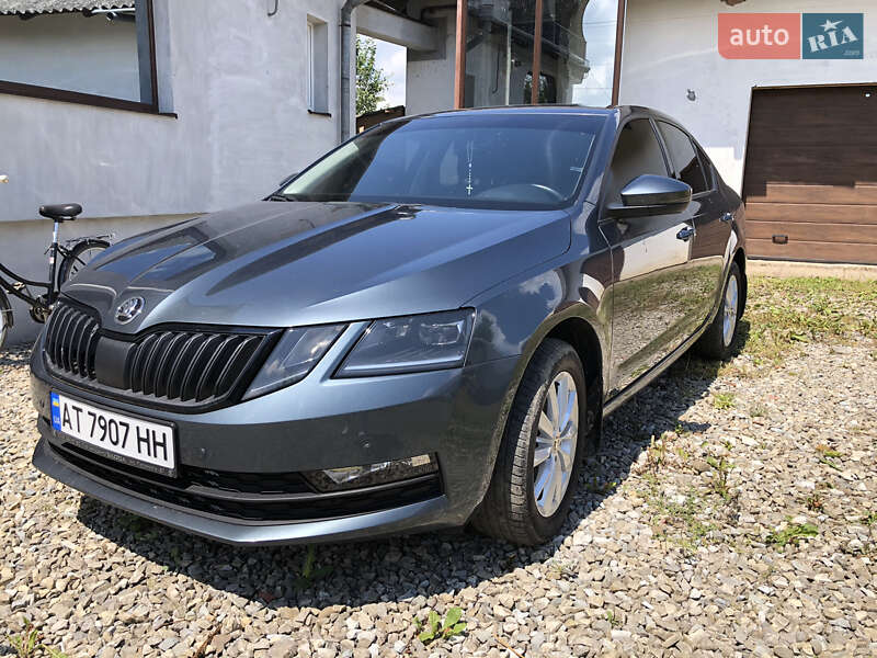 Лифтбек Skoda Octavia 2017 в Ивано-Франковске