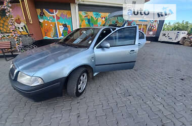 Ліфтбек Skoda Octavia 2003 в Одесі