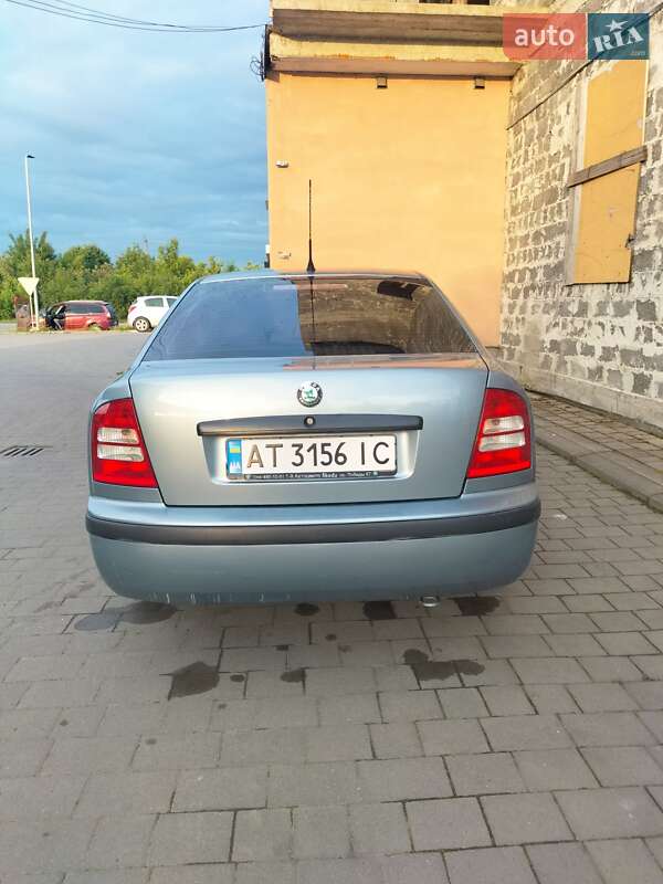 Лифтбек Skoda Octavia 2004 в Тлумаче