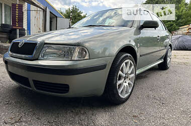 Ліфтбек Skoda Octavia 2003 в Сумах