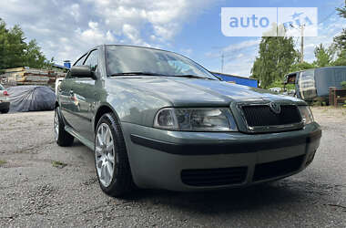 Ліфтбек Skoda Octavia 2003 в Сумах