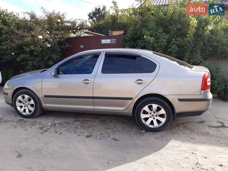 Лифтбек Skoda Octavia 2008 в Запорожье
