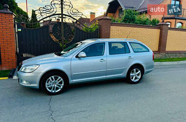 Универсал Skoda Octavia 2010 в 