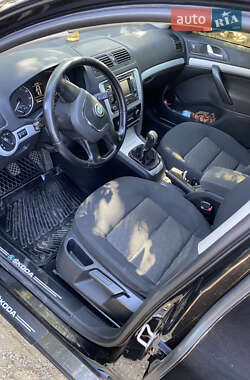 Универсал Skoda Octavia 2010 в 