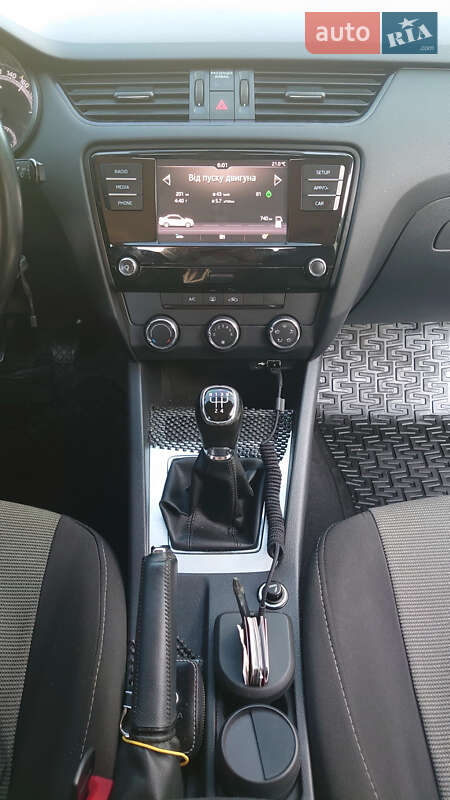 Лифтбек Skoda Octavia 2020 в Бориславе