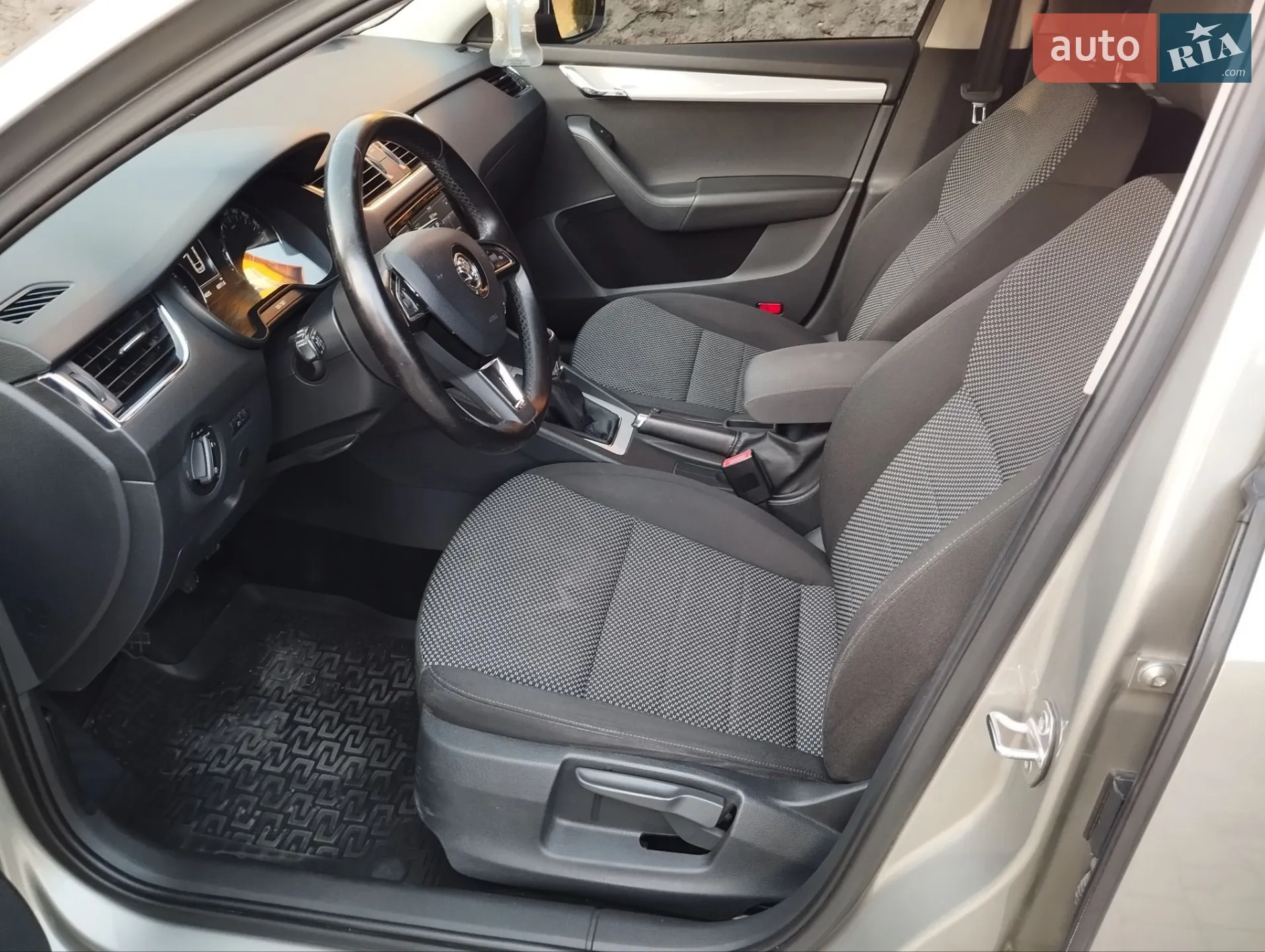 2016 Skoda Octavia - мініатюра 9