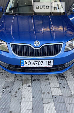 Лифтбек Skoda Octavia 2014 в Ужгороде