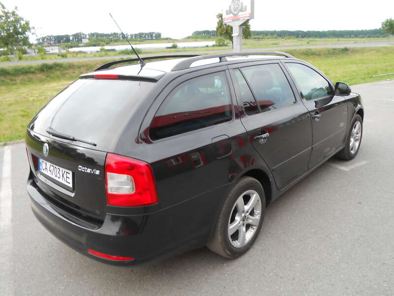 Универсал Skoda Octavia 2009 в Черкассах