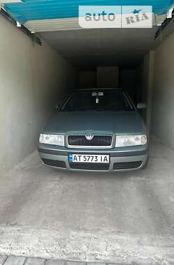 Ліфтбек Skoda Octavia 2002 в Івано-Франківську