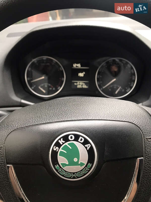 Лифтбек Skoda Octavia 2010 в Хмельницком фото 7 Лифтбек Skoda Octavia 2010 в Хмельницком