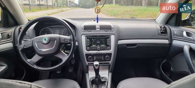 Універсал Skoda Octavia 2012 в Сумах