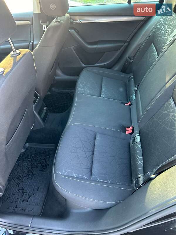 Універсал Skoda Octavia 2018 в Рівному фото 40 Універсал Skoda Octavia 2018 в Рівному