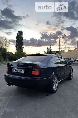 Ліфтбек Skoda Octavia 2000 в Києві