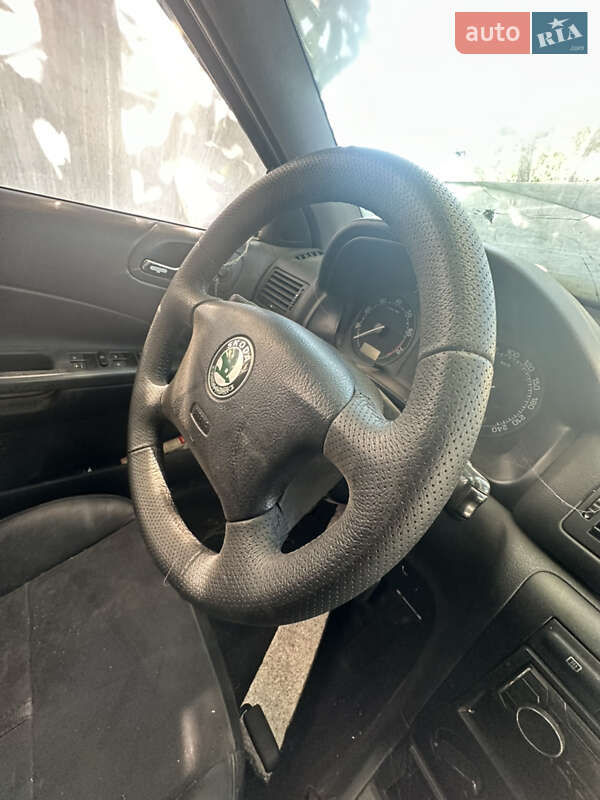 Лифтбек Skoda Octavia 2001 в Ракитном