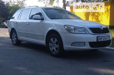 Універсал Skoda Octavia 2012 в Ладижині