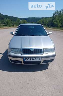 Лифтбек Skoda Octavia 2006 в Микулинцах