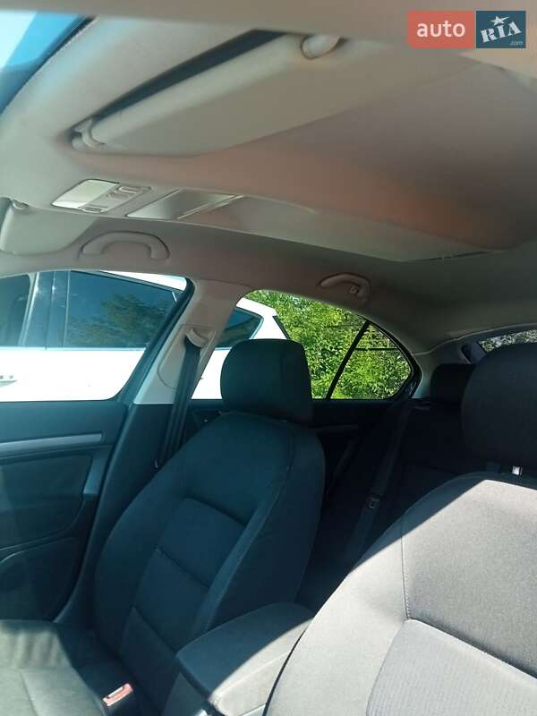 Лифтбек Skoda Octavia 2008 в Чернигове