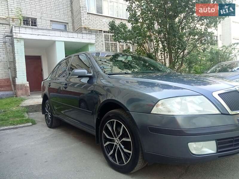 Лифтбек Skoda Octavia 2008 в Чернигове