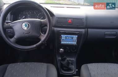 Лифтбек Skoda Octavia 2004 в 