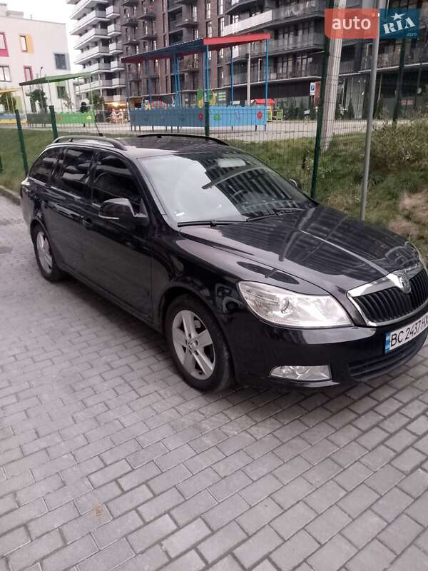 Универсал Skoda Octavia 2009 в Львове
