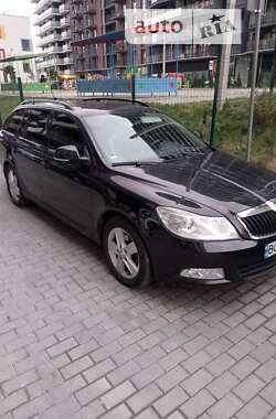 Универсал Skoda Octavia 2009 в Львове