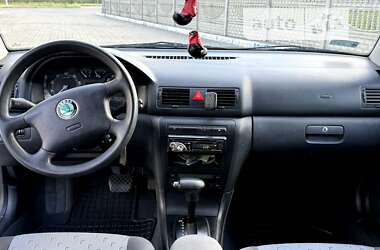 Лифтбек Skoda Octavia 2002 в Запорожье