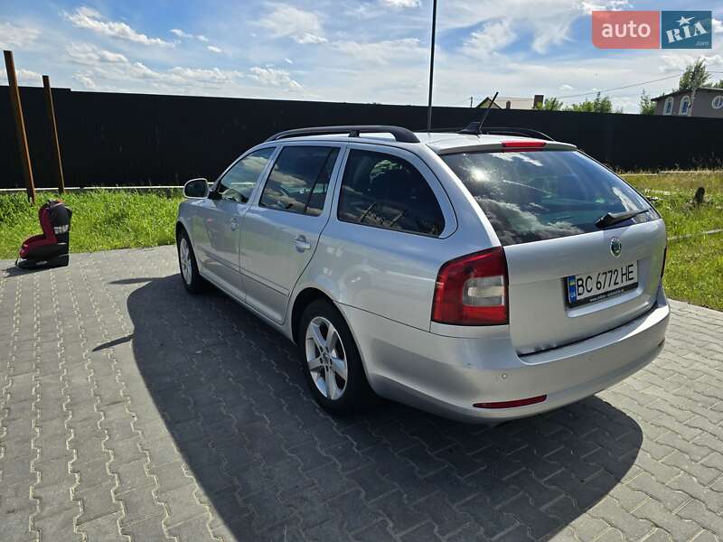 Универсал Skoda Octavia 2012 в Львове фото 4 Универсал Skoda Octavia 2012 в Львове