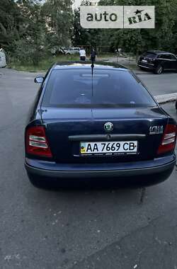 Ліфтбек Skoda Octavia 2000 в Києві