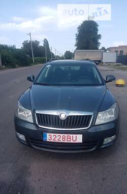 Універсал Skoda Octavia 2009 в Черкасах