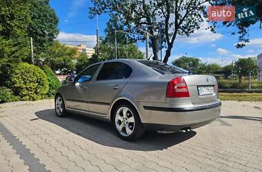 Лифтбек Skoda Octavia 2006 в 