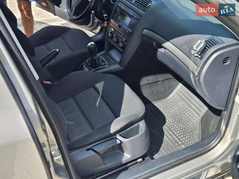 Лифтбек Skoda Octavia 2006 в Хмельницком фото 12 Лифтбек Skoda Octavia 2006 в Хмельницком