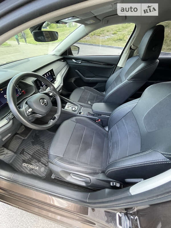 Ліфтбек Skoda Octavia 2020 в Кривому Розі