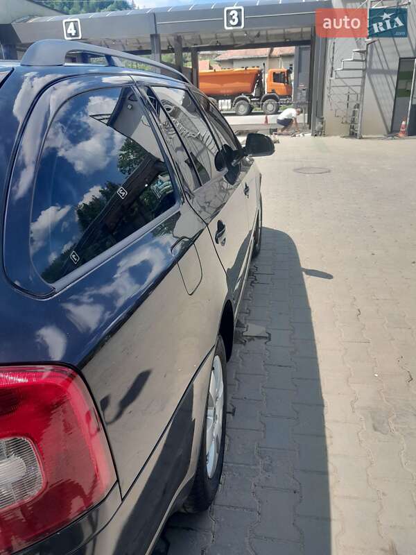 Універсал Skoda Octavia 2011 в Яремчі