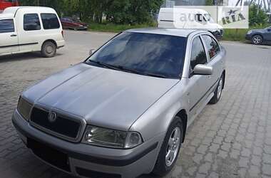 Ліфтбек Skoda Octavia 2003 в Пустомитах