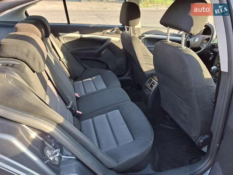 Лифтбек Skoda Octavia 2008 в Львове