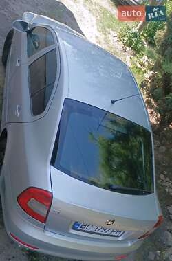 Лифтбек Skoda Octavia 2010 в 