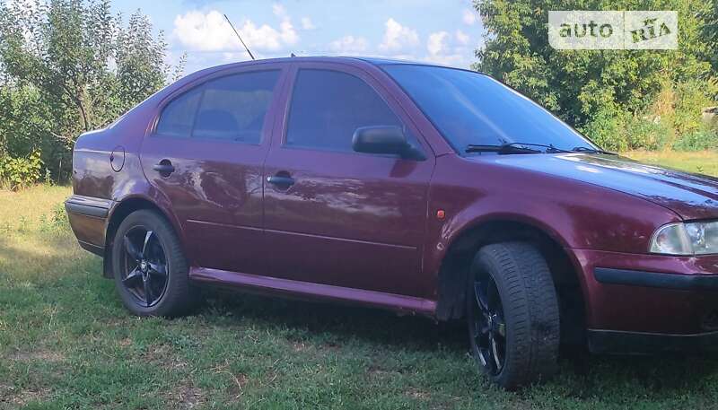 Ліфтбек Skoda Octavia 1998 в Ірпені