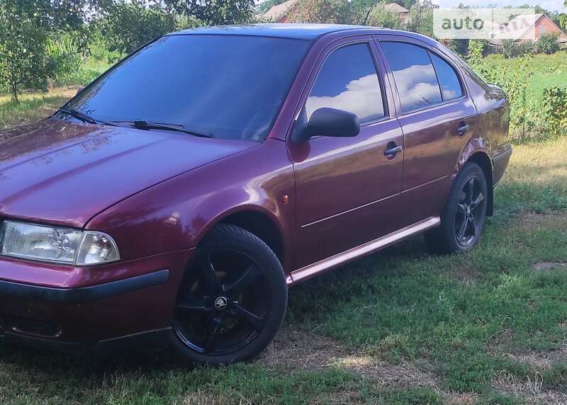 Ліфтбек Skoda Octavia 1998 в Ірпені