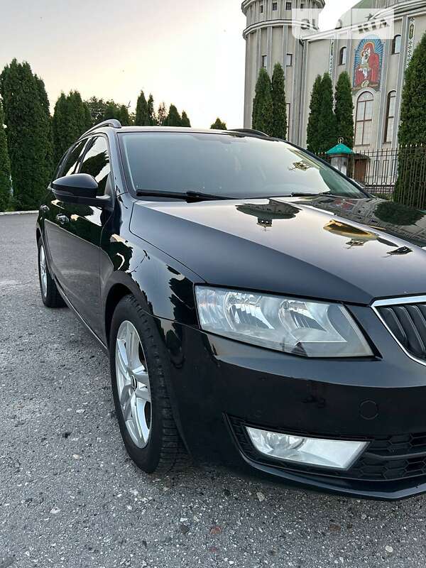 Универсал Skoda Octavia 2015 в Дубно