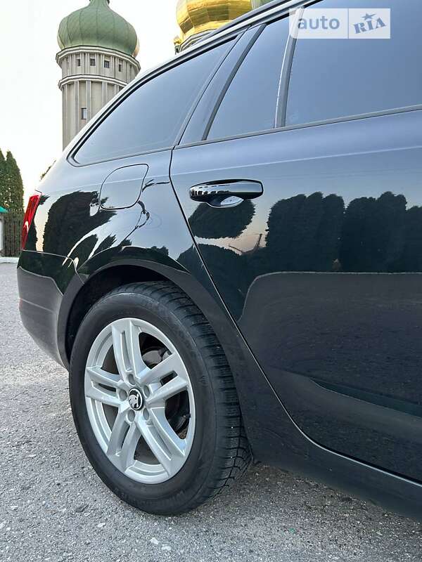 Универсал Skoda Octavia 2015 в Дубно