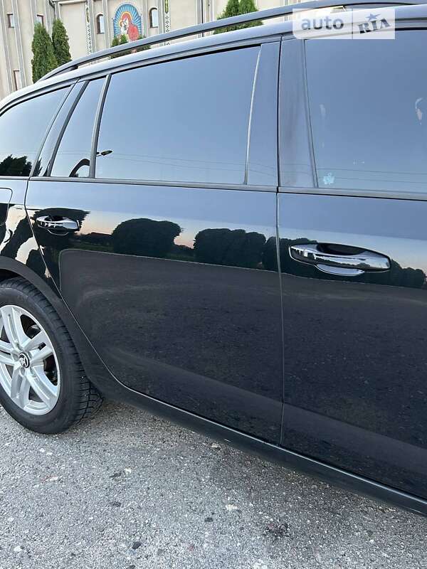 Универсал Skoda Octavia 2015 в Дубно