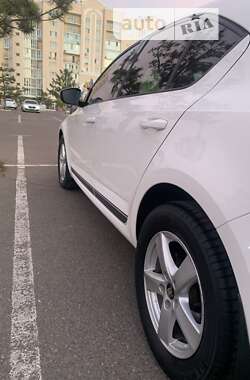 Лифтбек Skoda Octavia 2014 в Николаеве