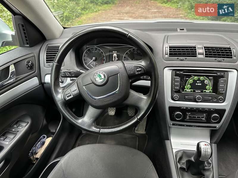 Універсал Skoda Octavia 2010 в Бродах