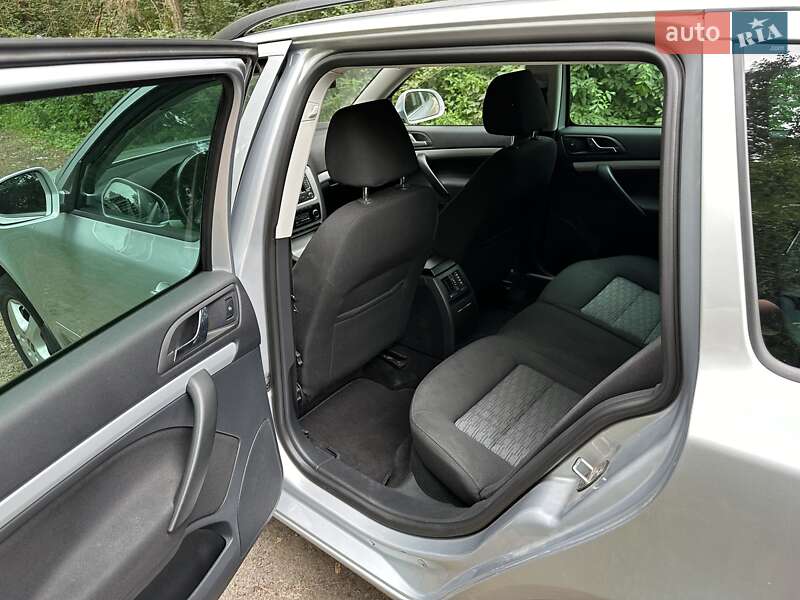 Універсал Skoda Octavia 2010 в Бродах