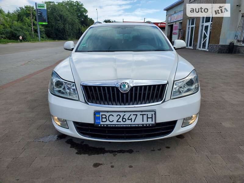 Универсал Skoda Octavia 2012 в 